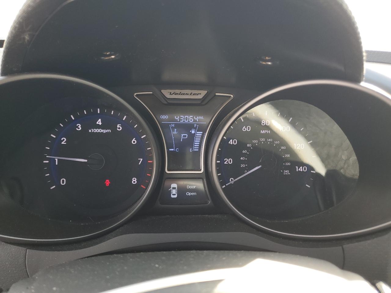 2013 Hyundai Veloster Turbo VIN: KMHTC6AE1DU129344 Lot: 84931115