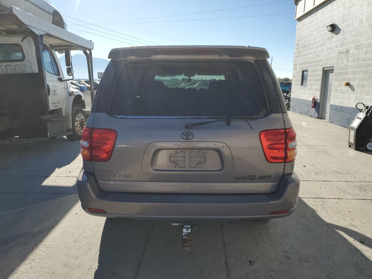 2001 Toyota Sequoia Limited VIN: 5TDBT48A11S027078 Lot: 90687635