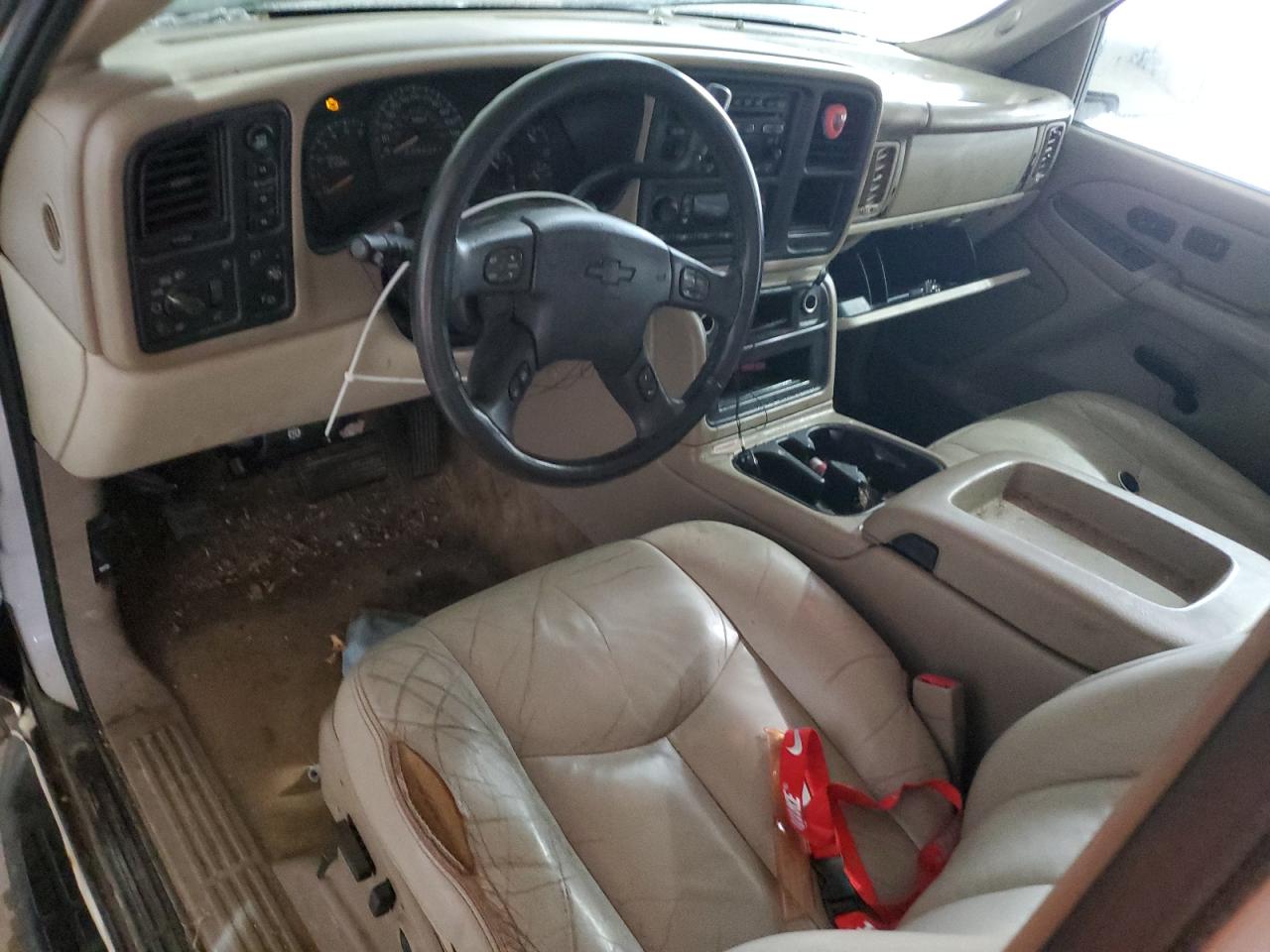 2005 Chevrolet Tahoe K1500 VIN: 1GNEK13T25J110794 Lot: 90243515