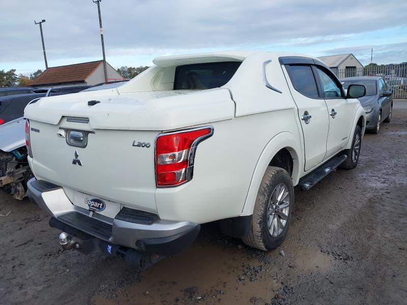 2016 MITSUBISHI L200 DOUBLE CAB DI-D 178 BARBARIAN 4WD