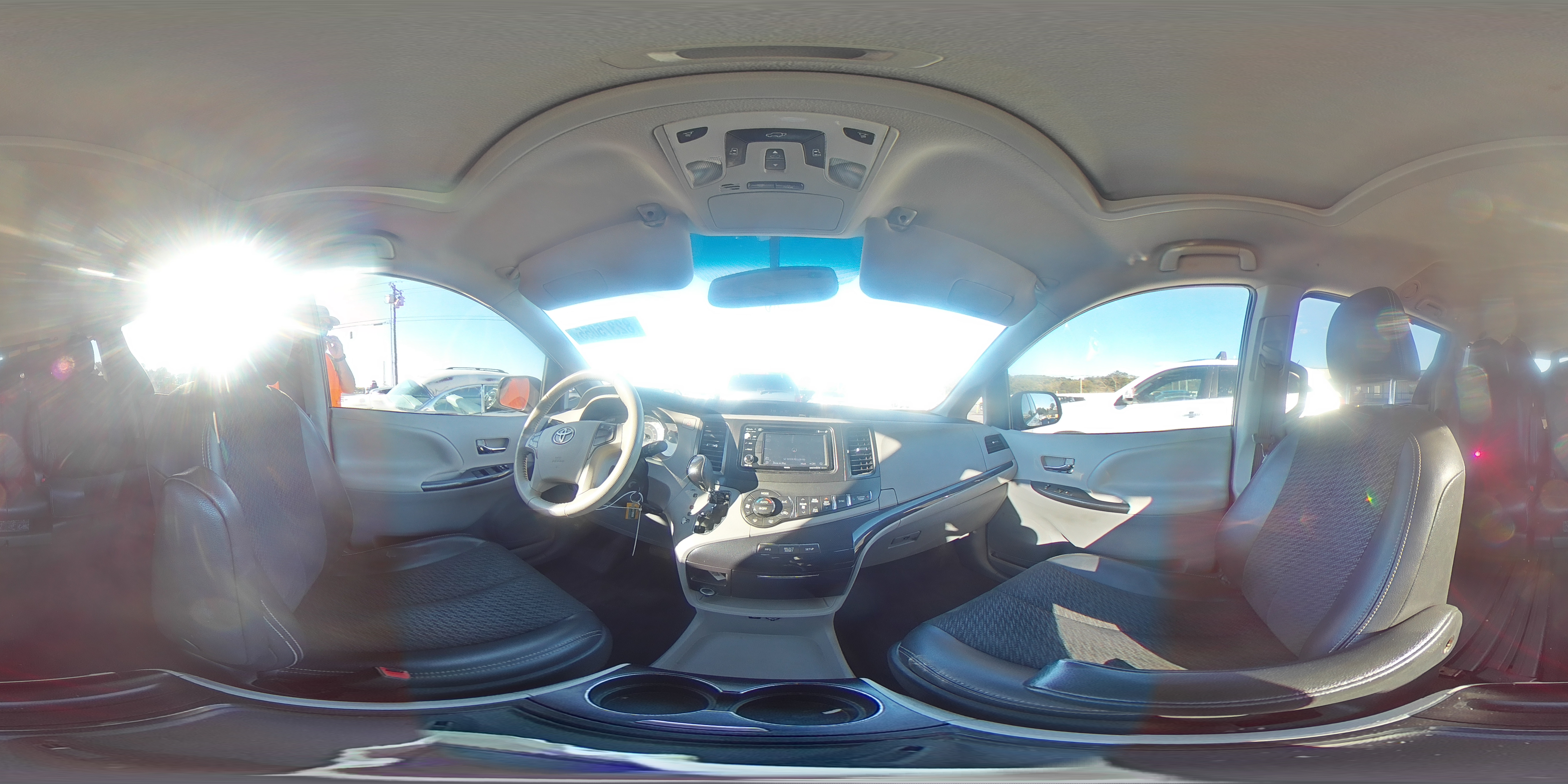 2012 Toyota Sienna Sport VIN: 5TDXK3DC8CS247668 Lot: 82375055