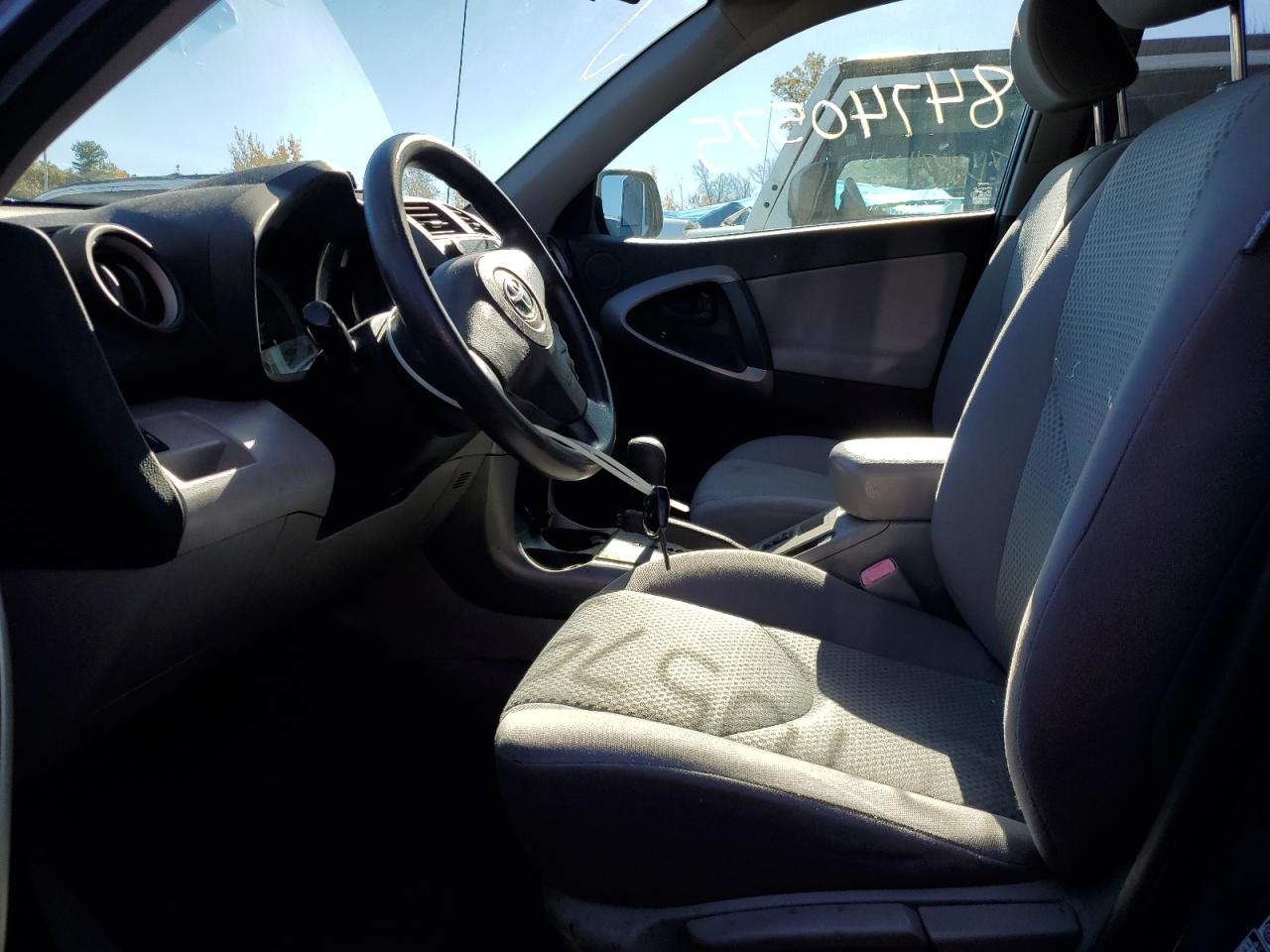 2008 Toyota Rav4 VIN: JTMBD35V185204453 Lot: 84740575