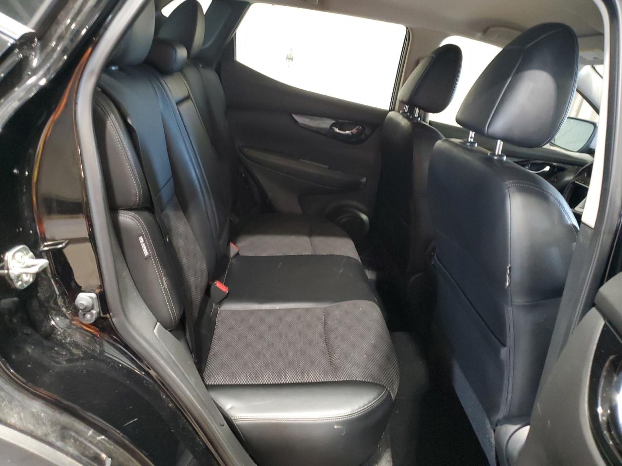 2022 Nissan Rogue Sport Sv VIN: JN1BJ1BW0NW682298 Lot: 86829145