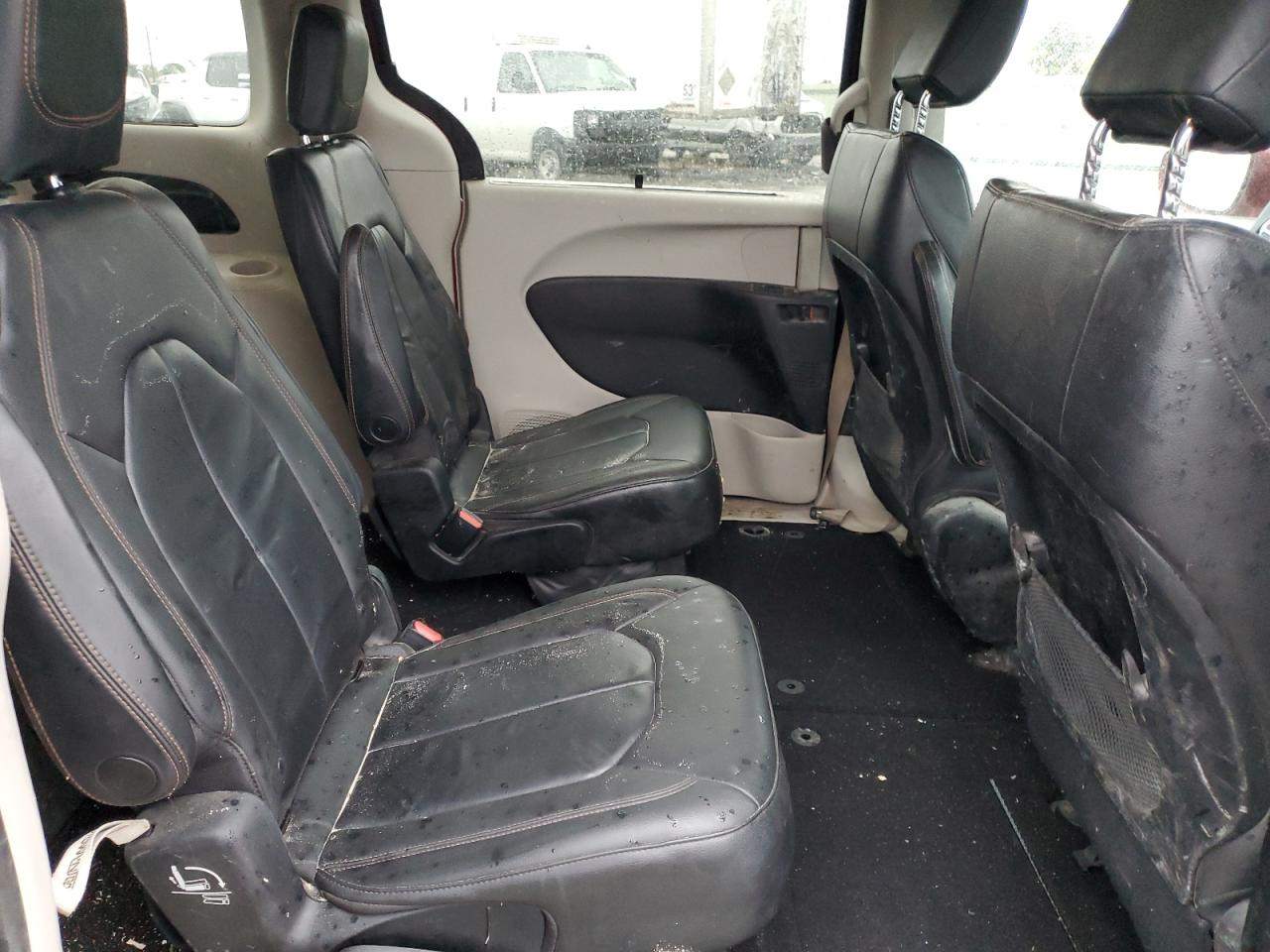 2017 Chrysler Pacifica Touring L VIN: 2C4RC1BG3HR598391 Lot: 85784105