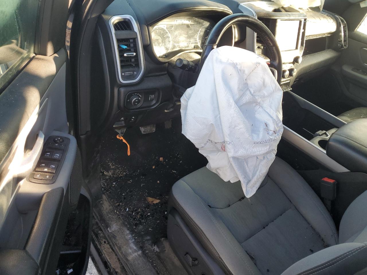 2021 Ram 1500 Big Horn/Lone Star VIN: 1C6SRFBT5MN561674 Lot: 82466055