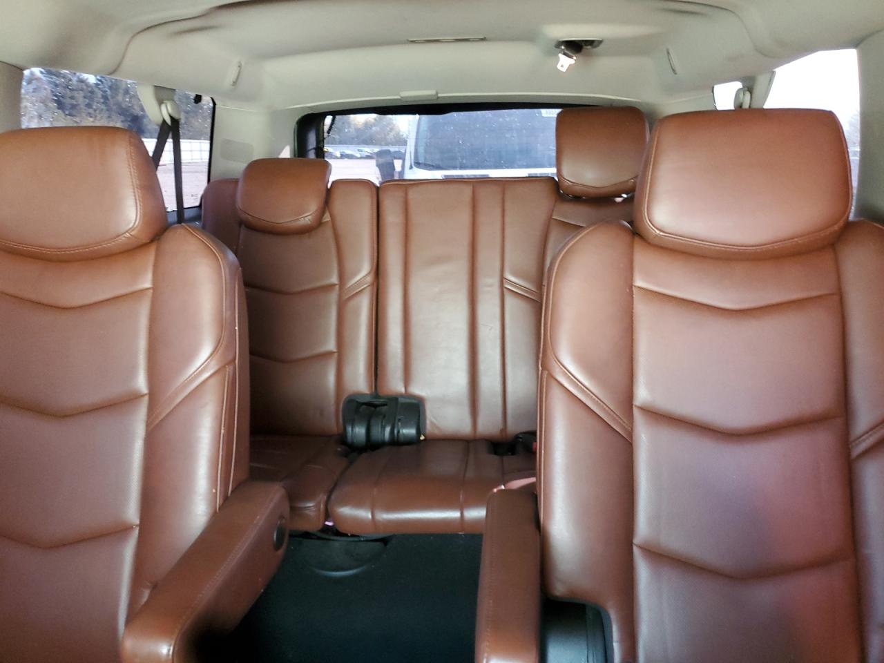 2019 Cadillac Escalade Esv Luxury VIN: 1GYS3HKJ4KR237720 Lot: 89621725