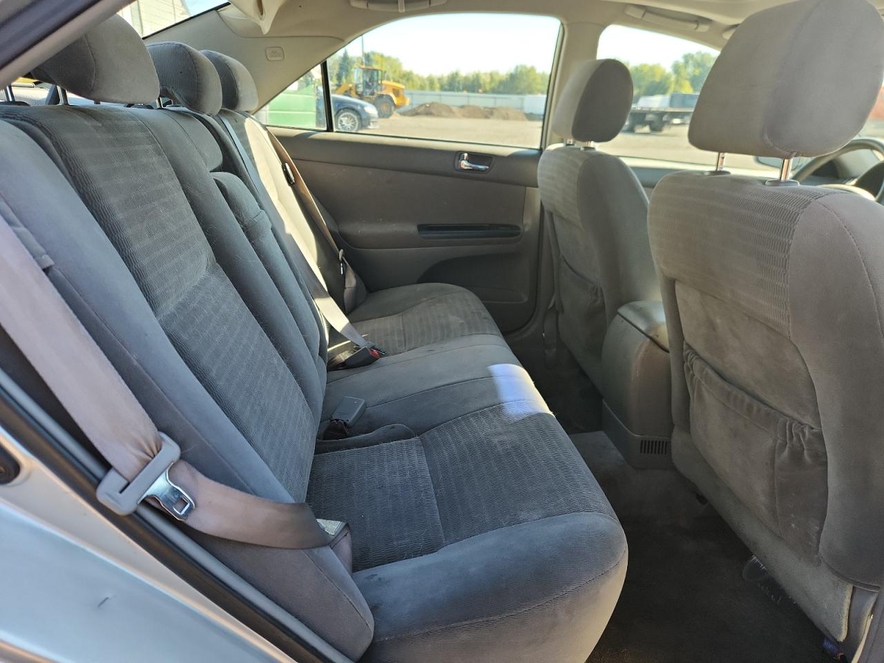 2005 Toyota Camry Le VIN: 4T1BE30K85U594118 Lot: 86537255