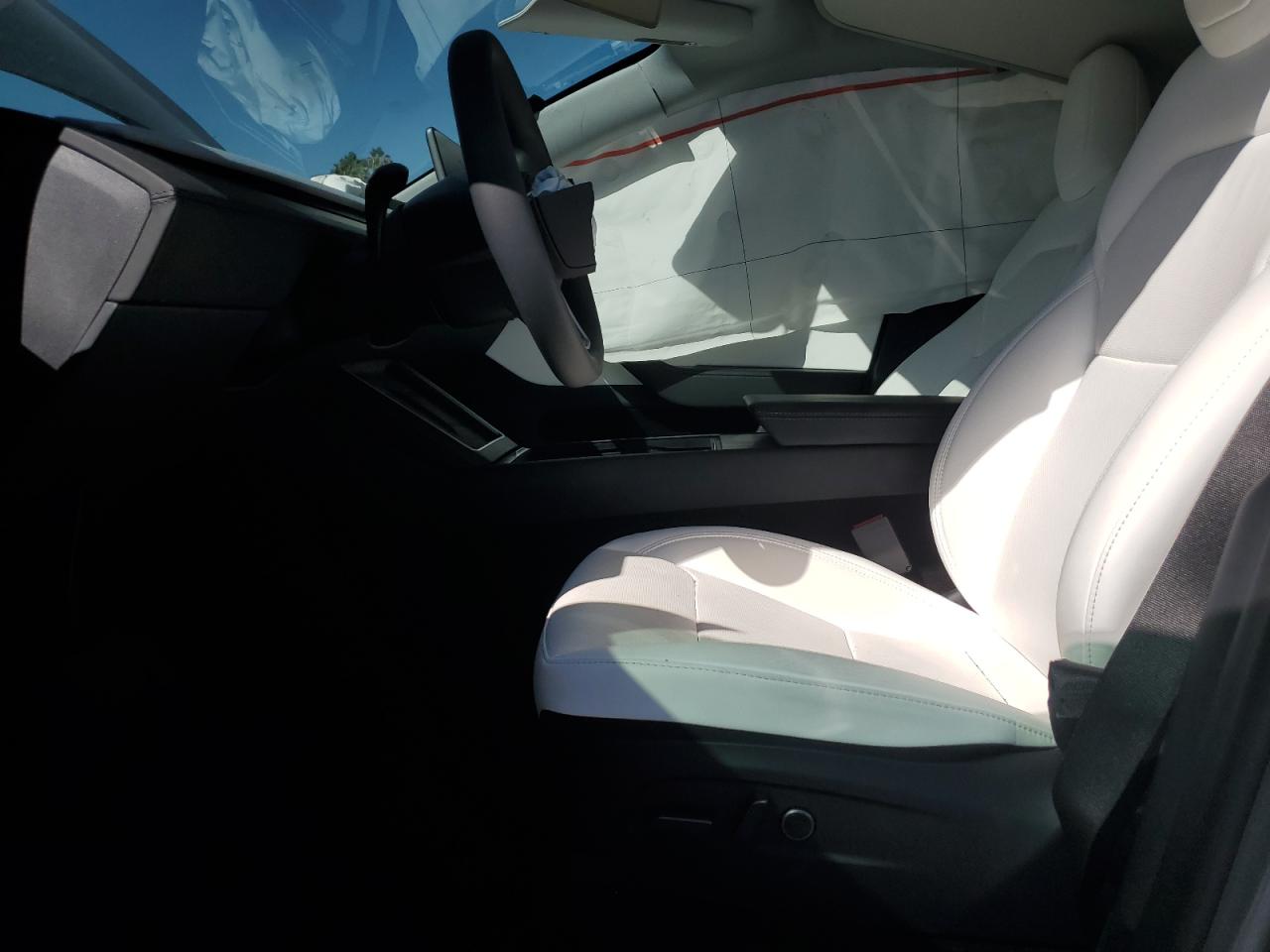 2026 Tesla Model Y VIN: 7SAYGDED9TF386962 Lot: 89853915