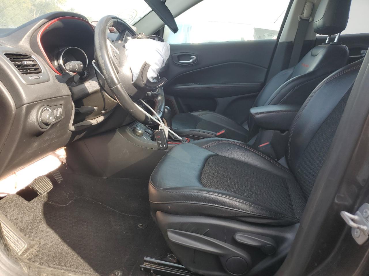 2019 Jeep Compass Trailhawk VIN: 3C4NJDDB1KT766623 Lot: 70786875