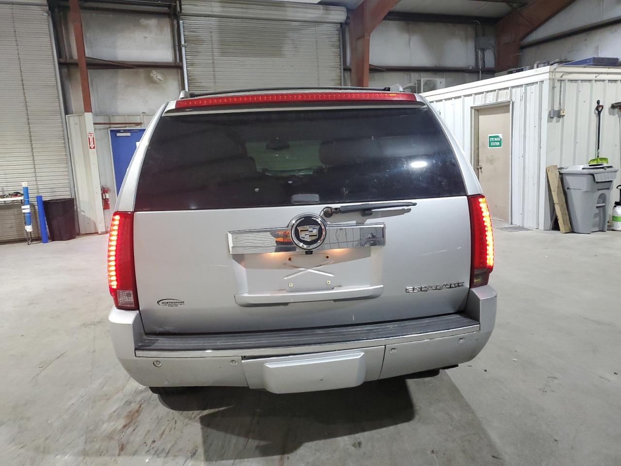 2010 Cadillac Escalade VIN: 1GYUKAEF2AR112367 Lot: 82765295