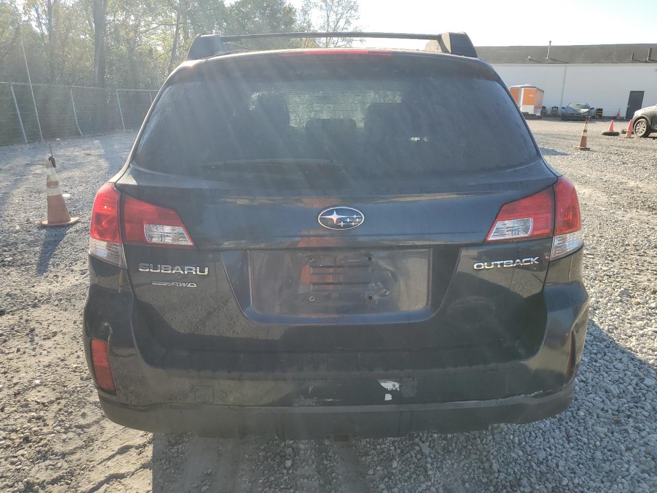 2013 Subaru Outback 2.5I Premium VIN: 4S4BRCCC2D3300127 Lot: 85318725