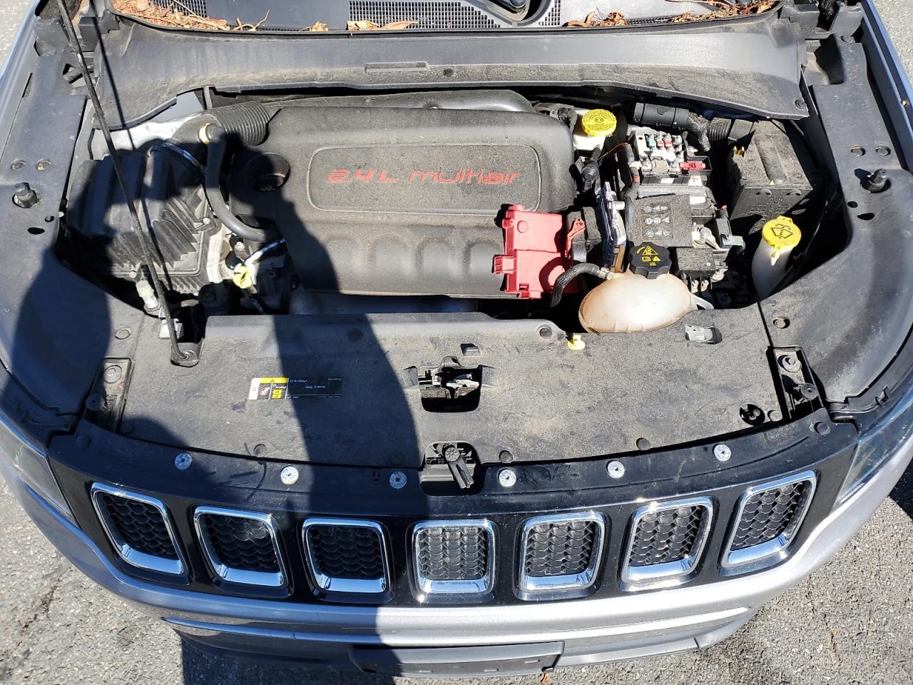 2019 Jeep Compass Latitude VIN: 3C4NJDBB4KT598950 Lot: 86504625