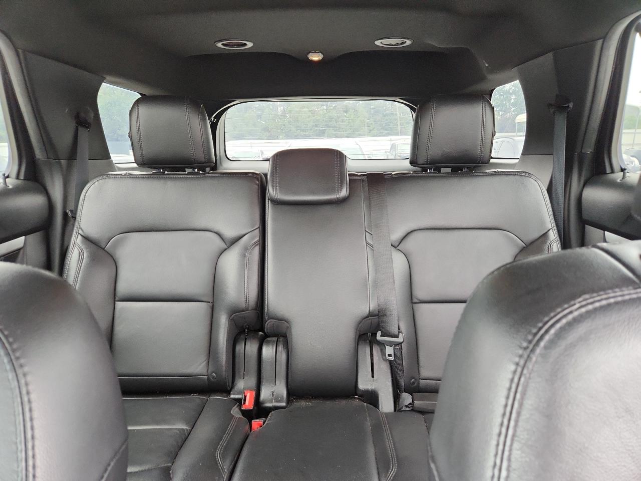 2017 Ford Explorer Xlt VIN: 1FM5K7DH0HGD49327 Lot: 82248935