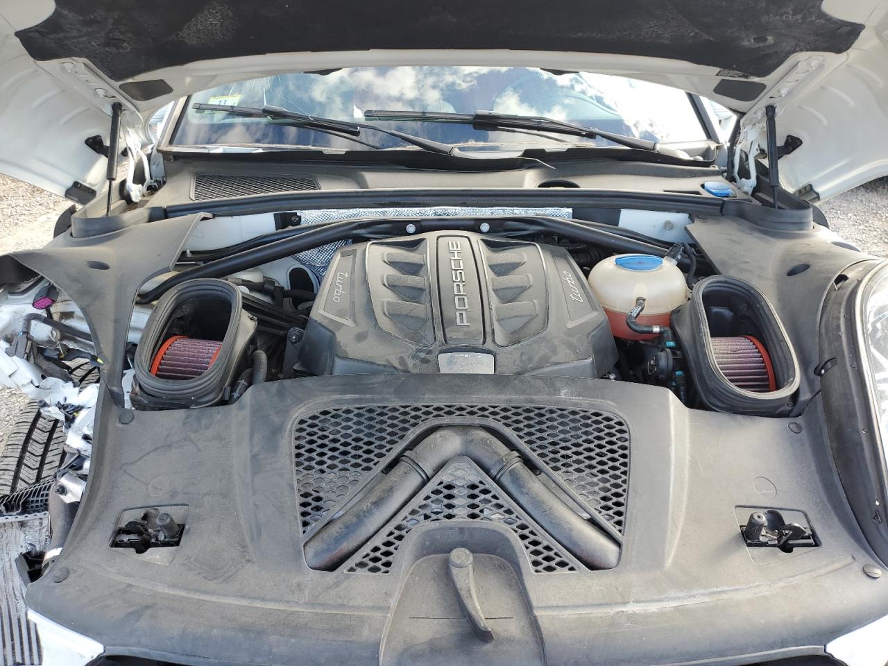 2016 Porsche Macan Turbo VIN: WP1AF2A55GLB92502 Lot: 86273365