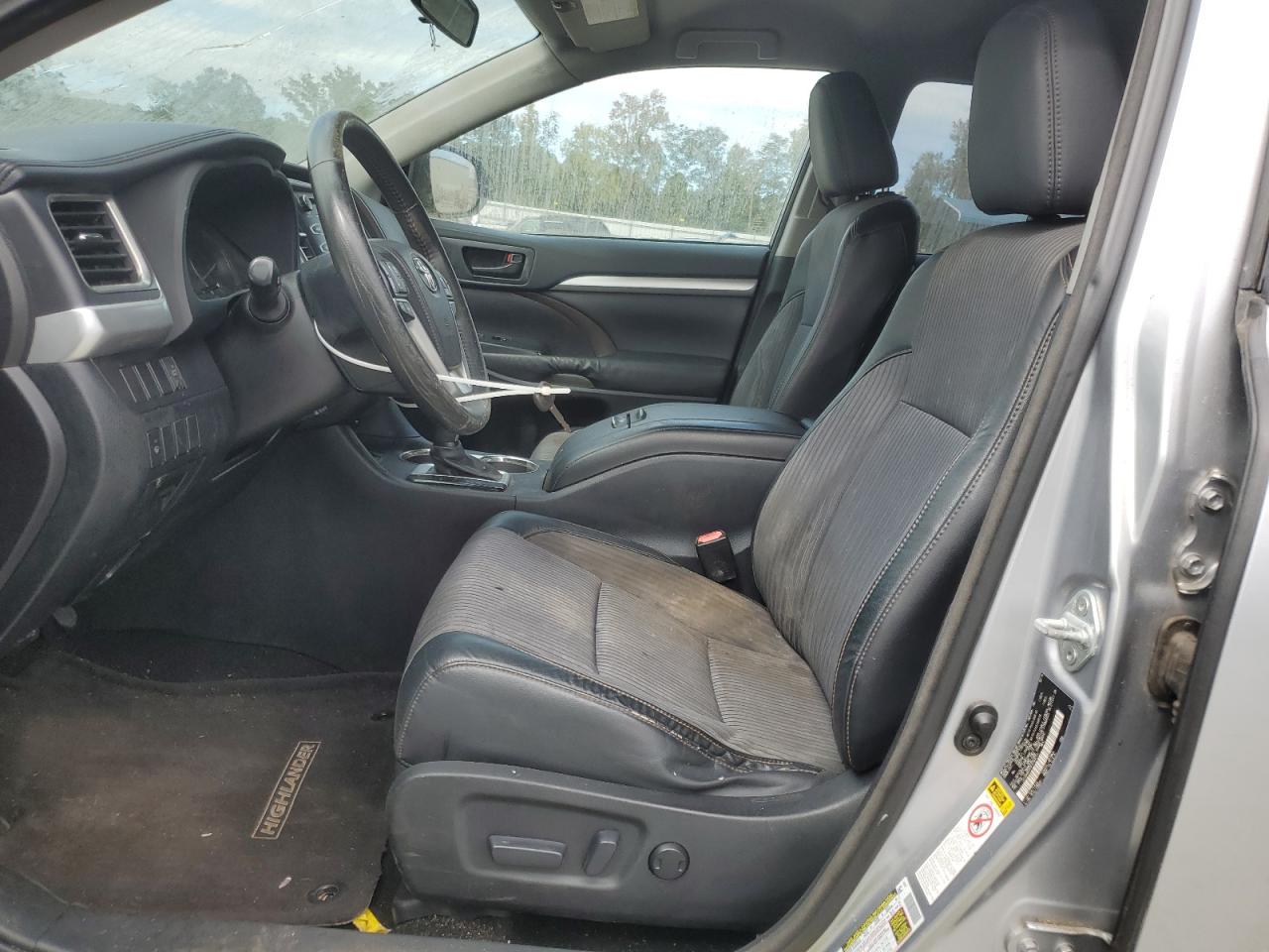 2015 Toyota Highlander Le VIN: 5TDBKRFH1FS103731 Lot: 86130055