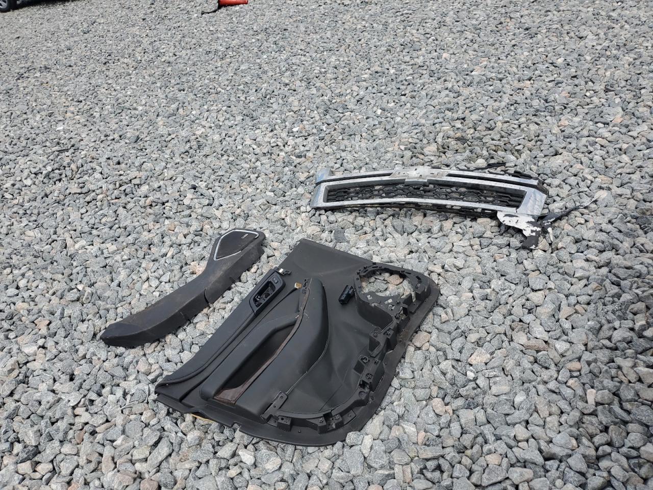 2018 Chevrolet Suburban K1500 Lt VIN: 1GNSKHKC5JR179536 Lot: 81969645