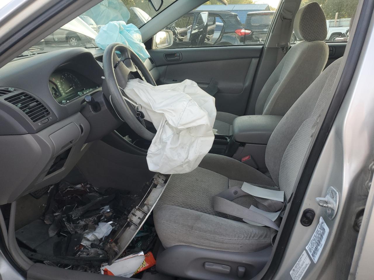 2003 Toyota Camry Le VIN: 4T1BE32K03U143257 Lot: 85743645