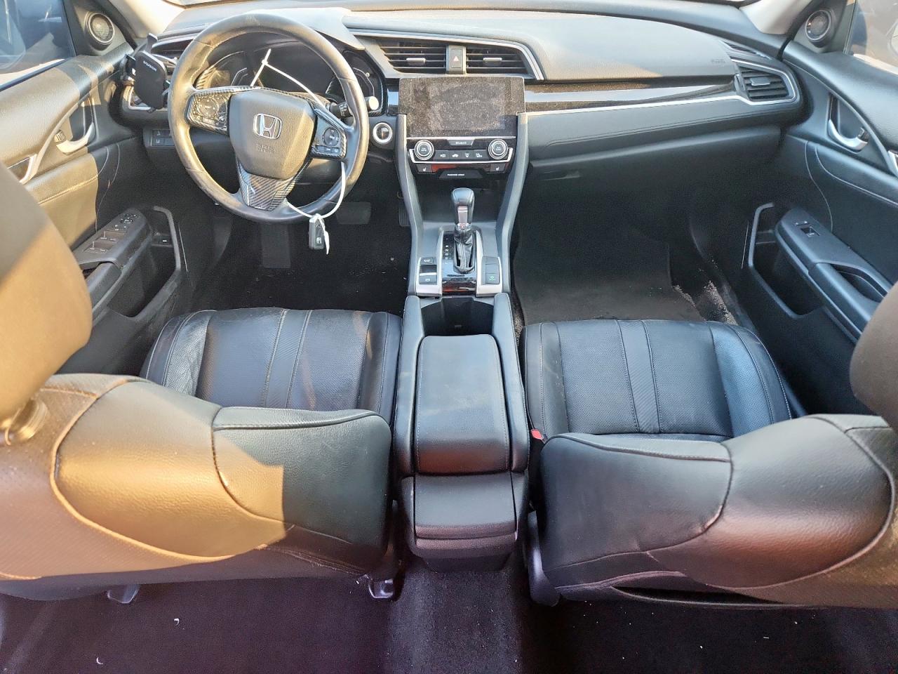 2017 Honda Civic Ex VIN: 2HGFC1F86HH630179 Lot: 82218725