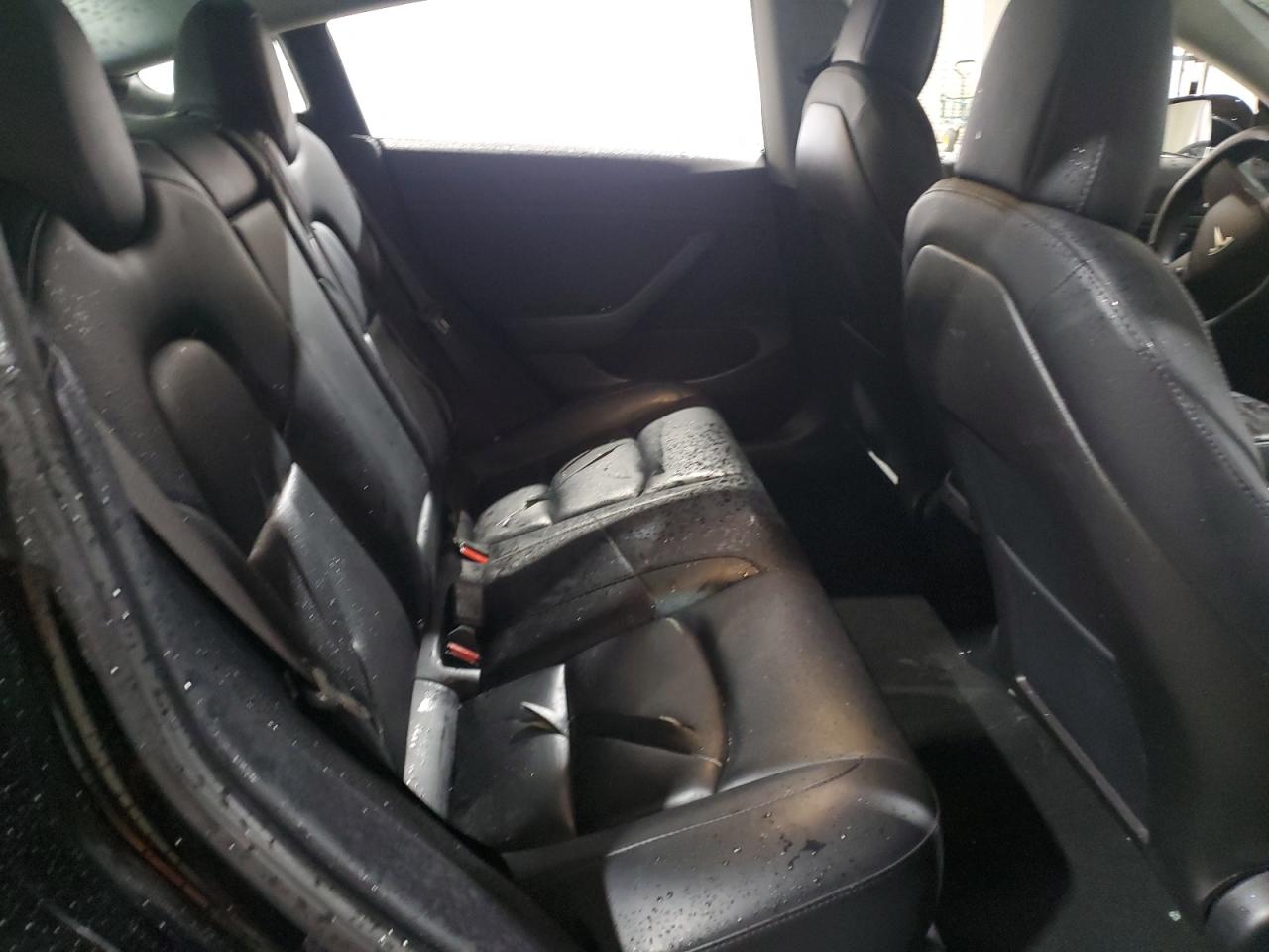 2018 Tesla Model 3 VIN: 5YJ3E1EB0JF093992 Lot: 87238215