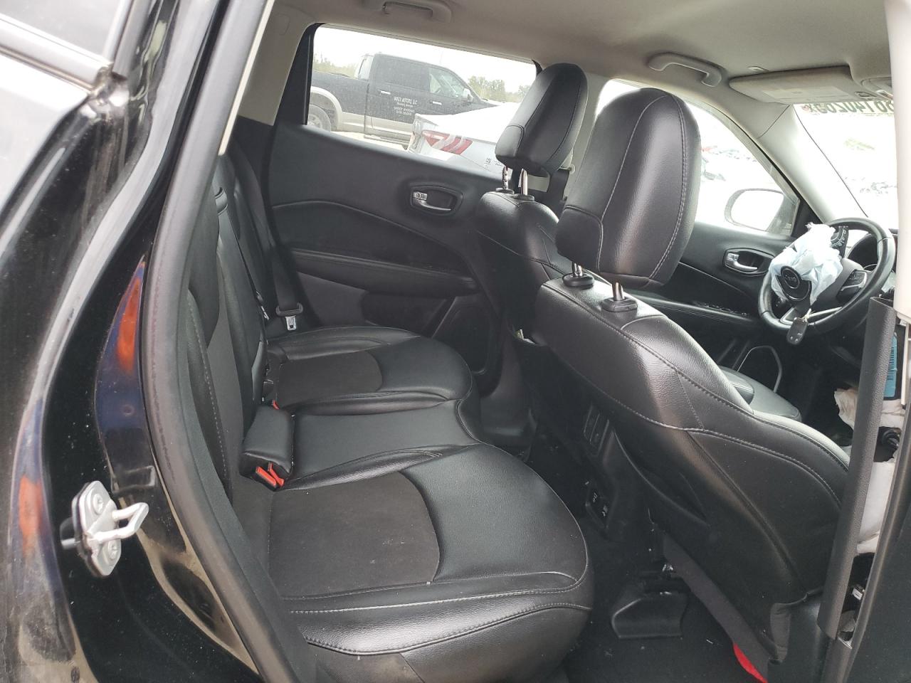 2019 Jeep Compass Latitude VIN: 3C4NJCBB2KT706637 Lot: 86140265