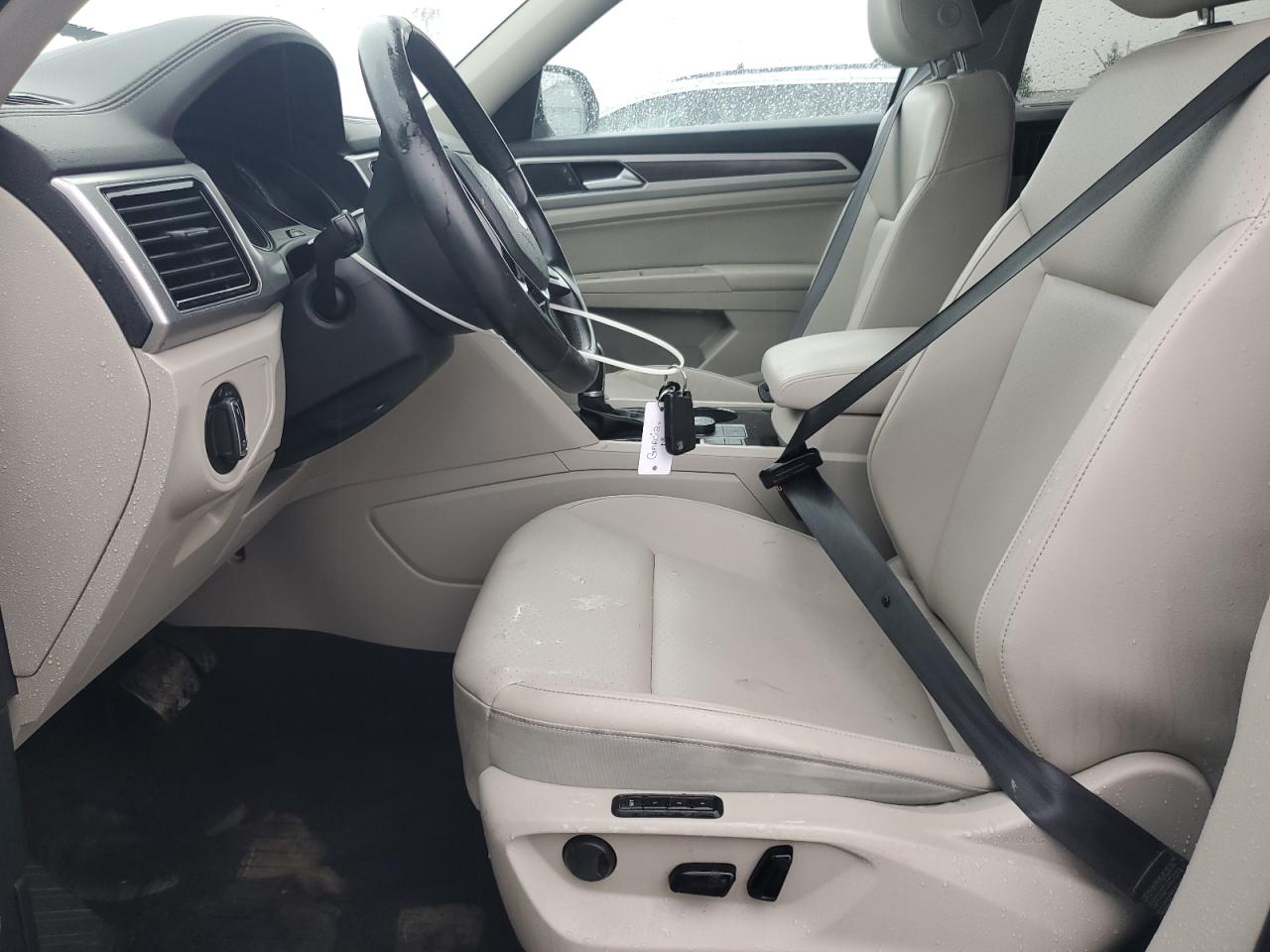 2018 Volkswagen Atlas Sel VIN: 1V2MR2CA0JC555990 Lot: 84043015