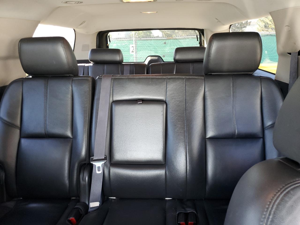 2011 GMC Yukon Xl K1500 Slt VIN: 1GKS2KE34BR207477 Lot: 86133155