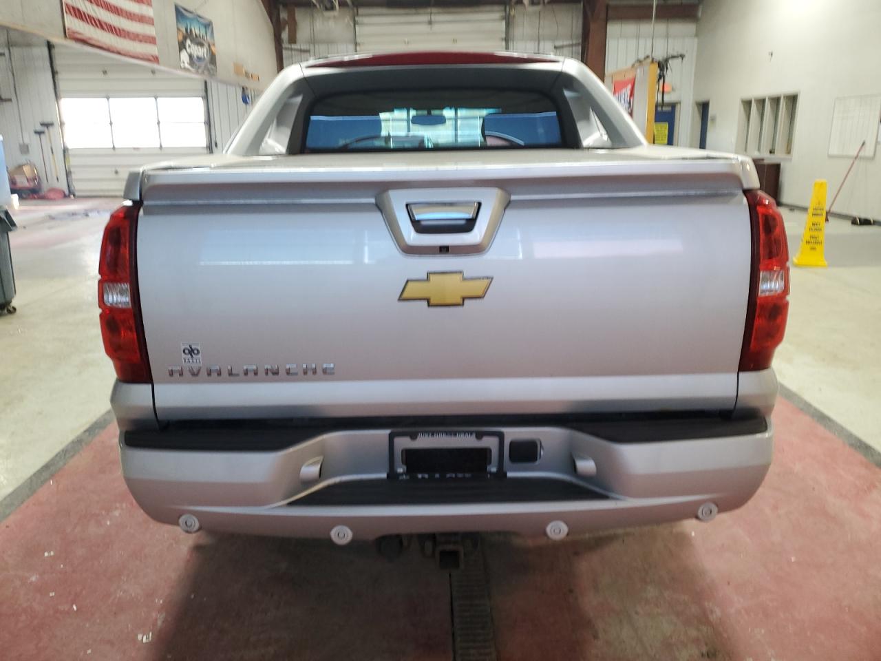 2013 Chevrolet Avalanche Ls VIN: 3GNTKEE76DG317090 Lot: 89539885
