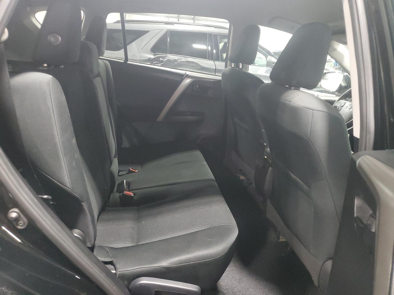 2017 Toyota Rav4 Le VIN: 2T3BFREV6HW680977 Lot: 85731955