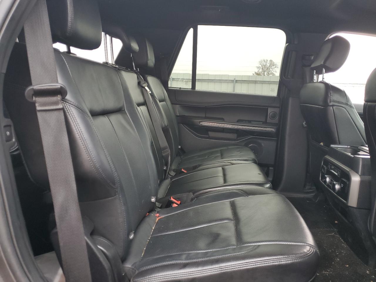 2018 Ford Expedition Xlt VIN: 1FMJU1HT1JEA00800 Lot: 90691325