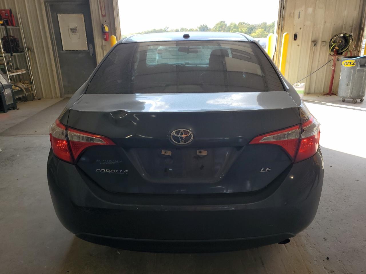 2015 Toyota Corolla L VIN: 5YFBURHE9FP340568 Lot: 81980655