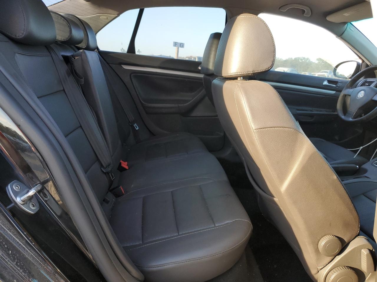 2007 Volkswagen Jetta 2.5 Option Package 1 VIN: 3VWRF71KX7M030917 Lot: 84721425