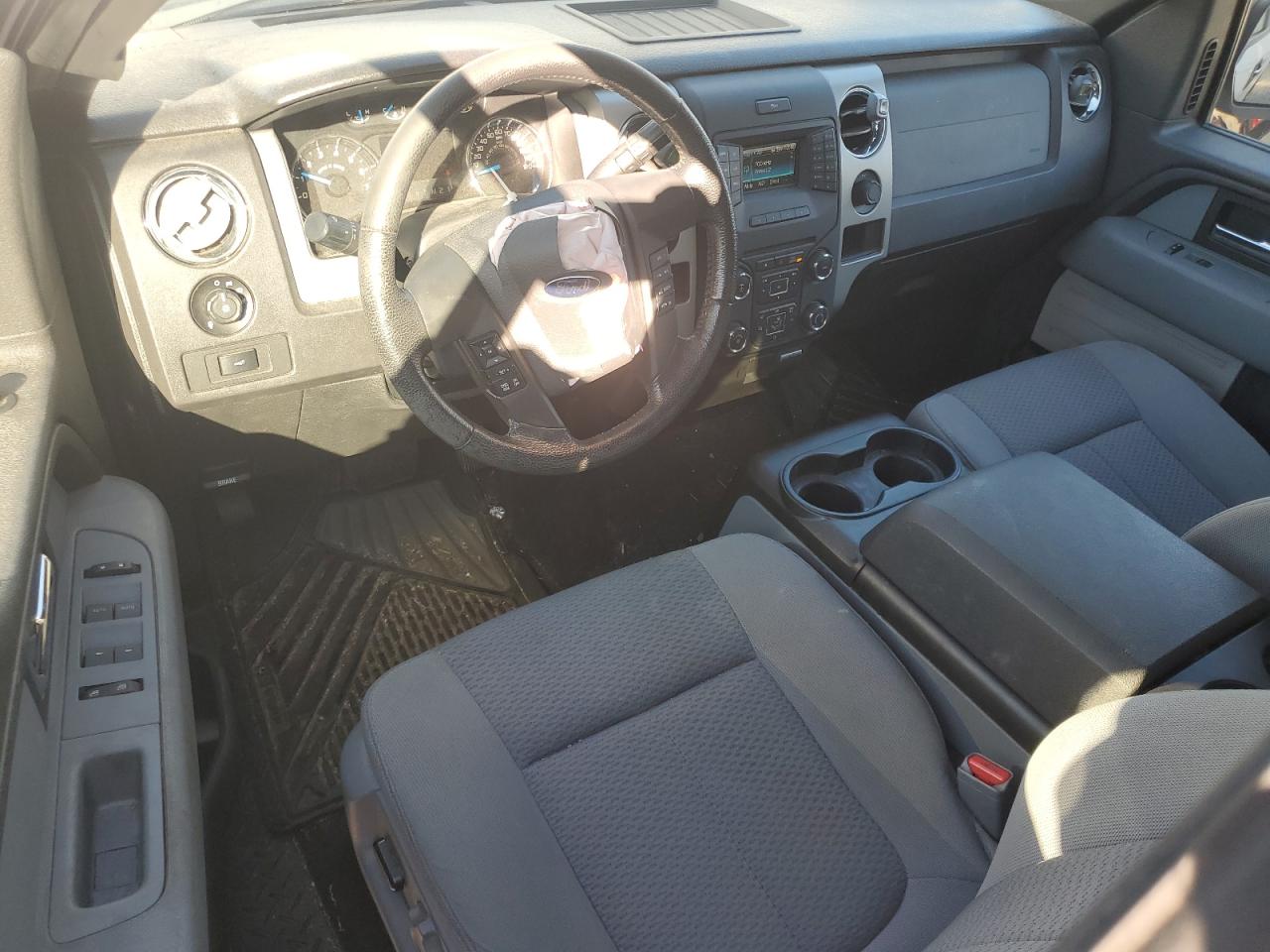 2014 Ford F150 Super Cab VIN: 1FTEX1CM0EFB75438 Lot: 82570305