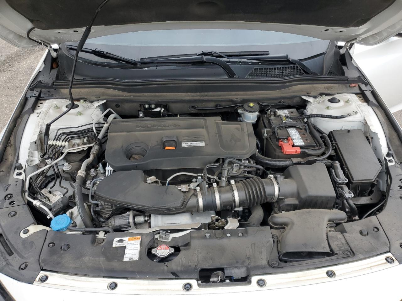 2018 Honda Accord Touring VIN: 1HGCV2F92JA032431 Lot: 90670265