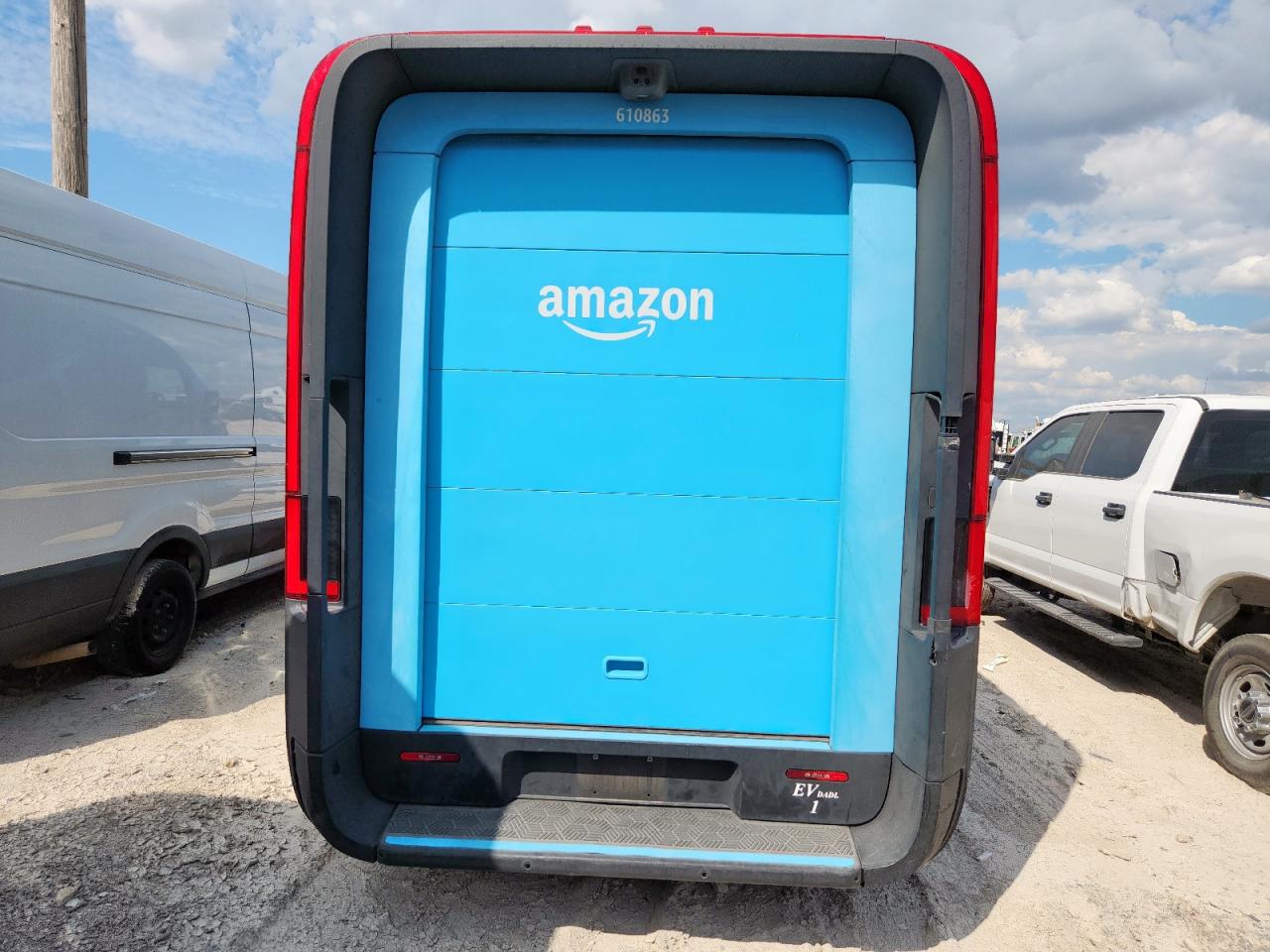 2022 Rivian Edv 700 VIN: 7FCEHDB74NN000863 Lot: 85105735