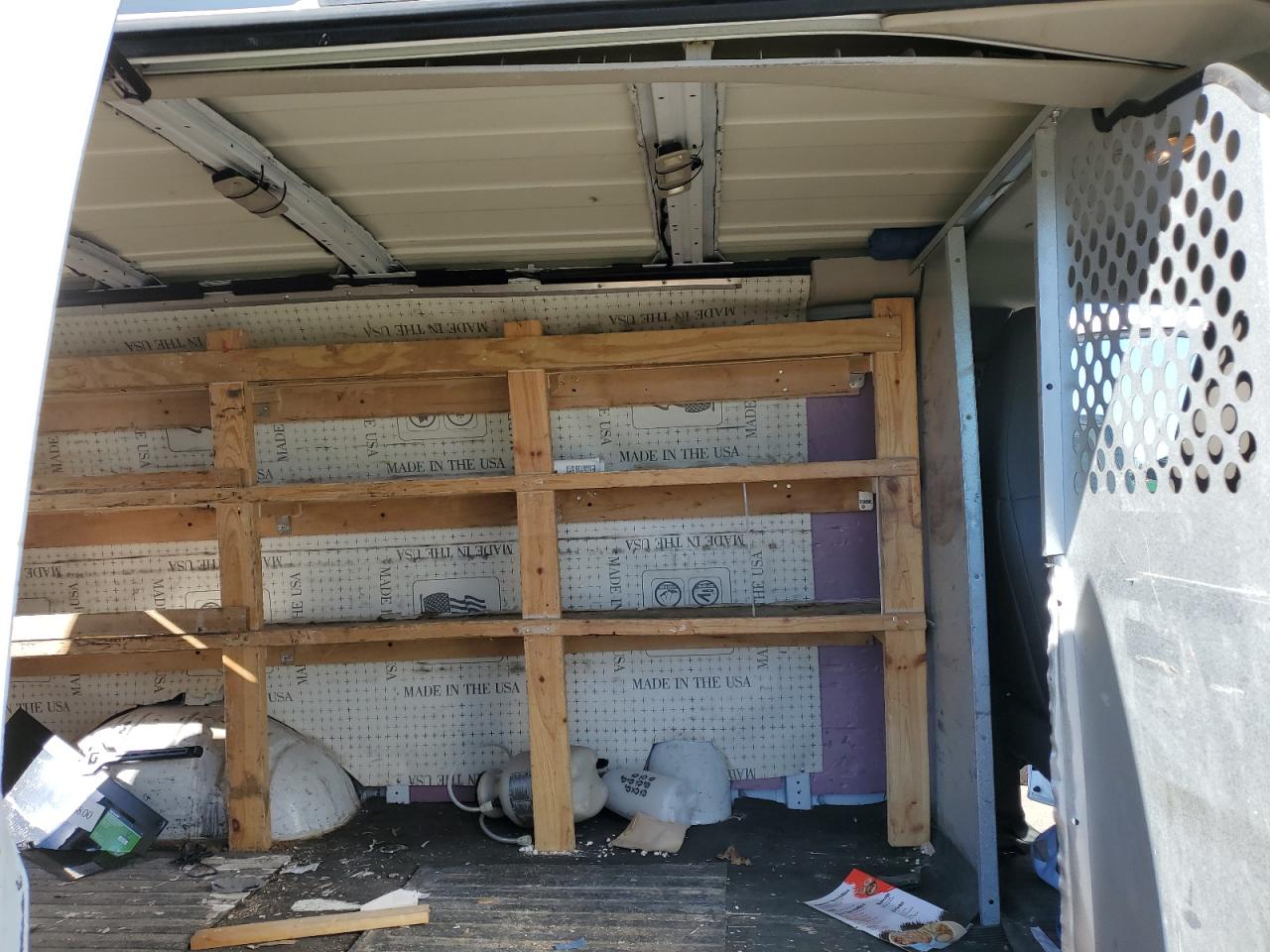 2017 GMC Savana Delivery Van VIN: 1GTW7AFF6H1333168 Lot: 87302395