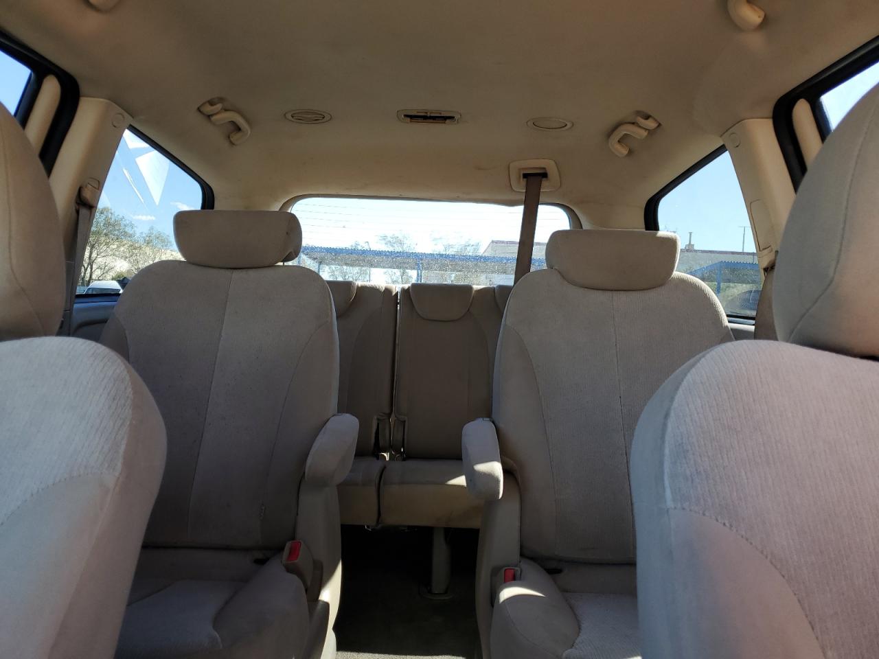 2010 Kia Sedona Lx VIN: KNDMG4C32A6360945 Lot: 84428975