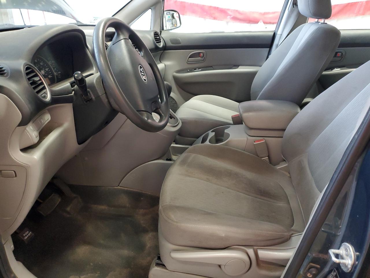 2009 Kia Rondo Base VIN: KNAFG529897279908 Lot: 90282775