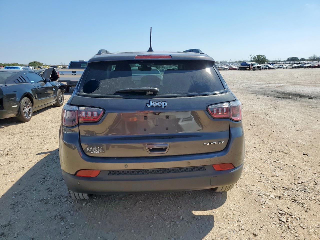 2018 Jeep Compass Sport VIN: 3C4NJCAB4JT123504 Lot: 86292645