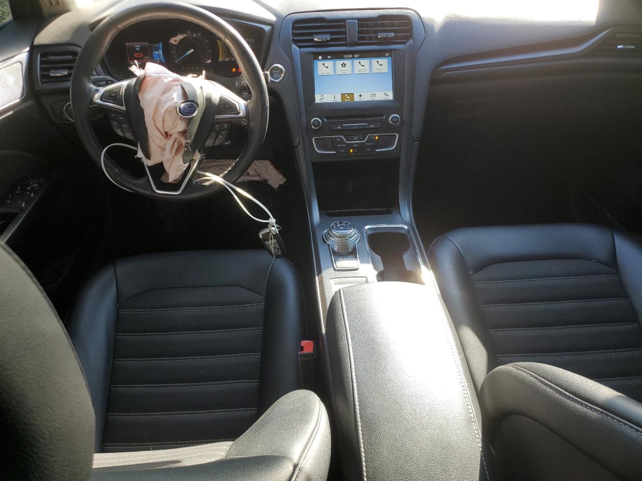 2018 Ford Fusion Se VIN: 3FA6P0HD8JR184513 Lot: 90261655