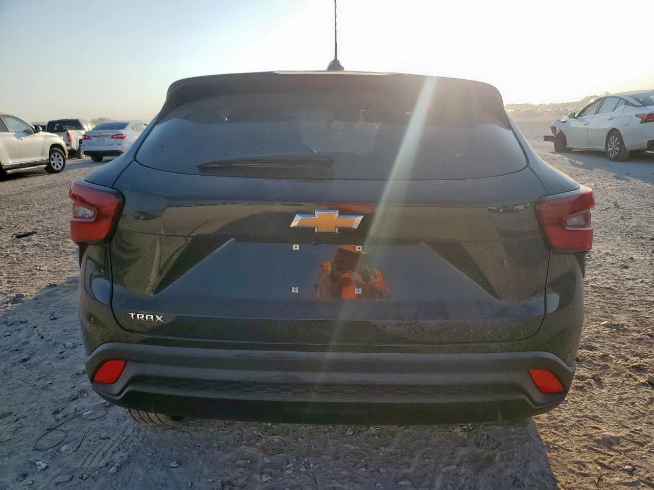 2025 Chevrolet Trax Ls VIN: KL77LFEP3SC103216 Lot: 85146125