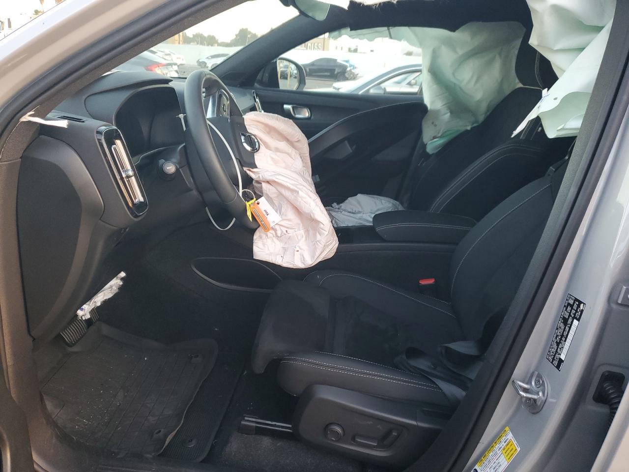 2024 Volvo Xc40 Recharge Plus VIN: YV4ER3XL7R2232557 Lot: 85007515