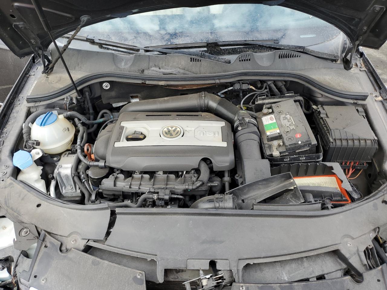 2010 Volkswagen Passat Komfort VIN: WVWXM7AN5AE108771 Lot: 85704375