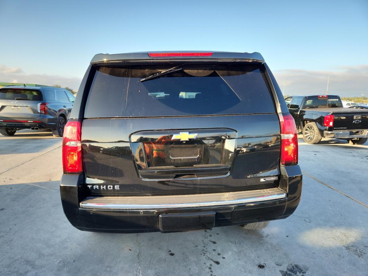 2018 Chevrolet Tahoe K1500 Premier VIN: 1GNSKCKC4JR360775 Lot: 87408795