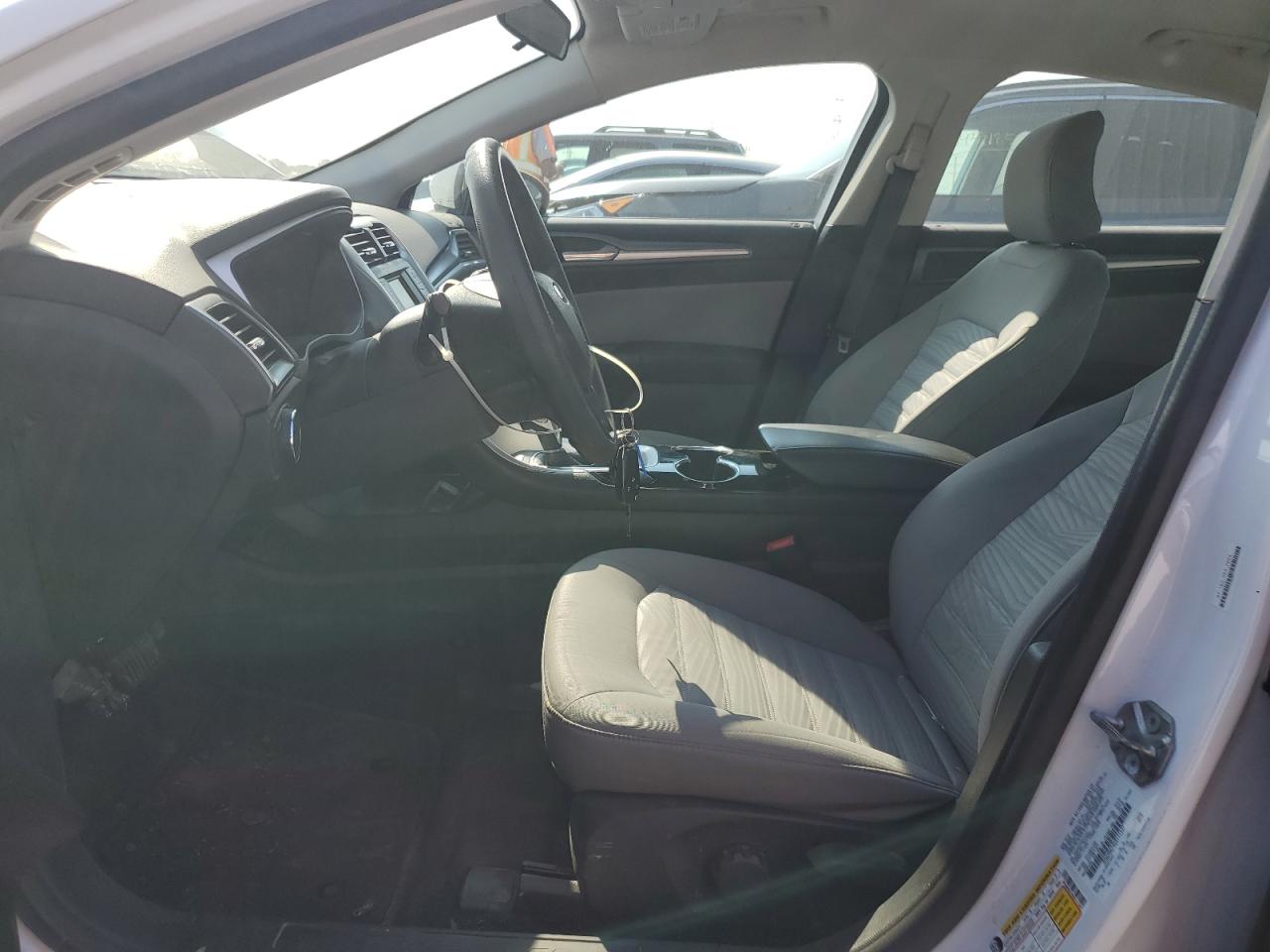 2016 Ford Fusion S VIN: 3FA6P0G79GR111347 Lot: 86637355