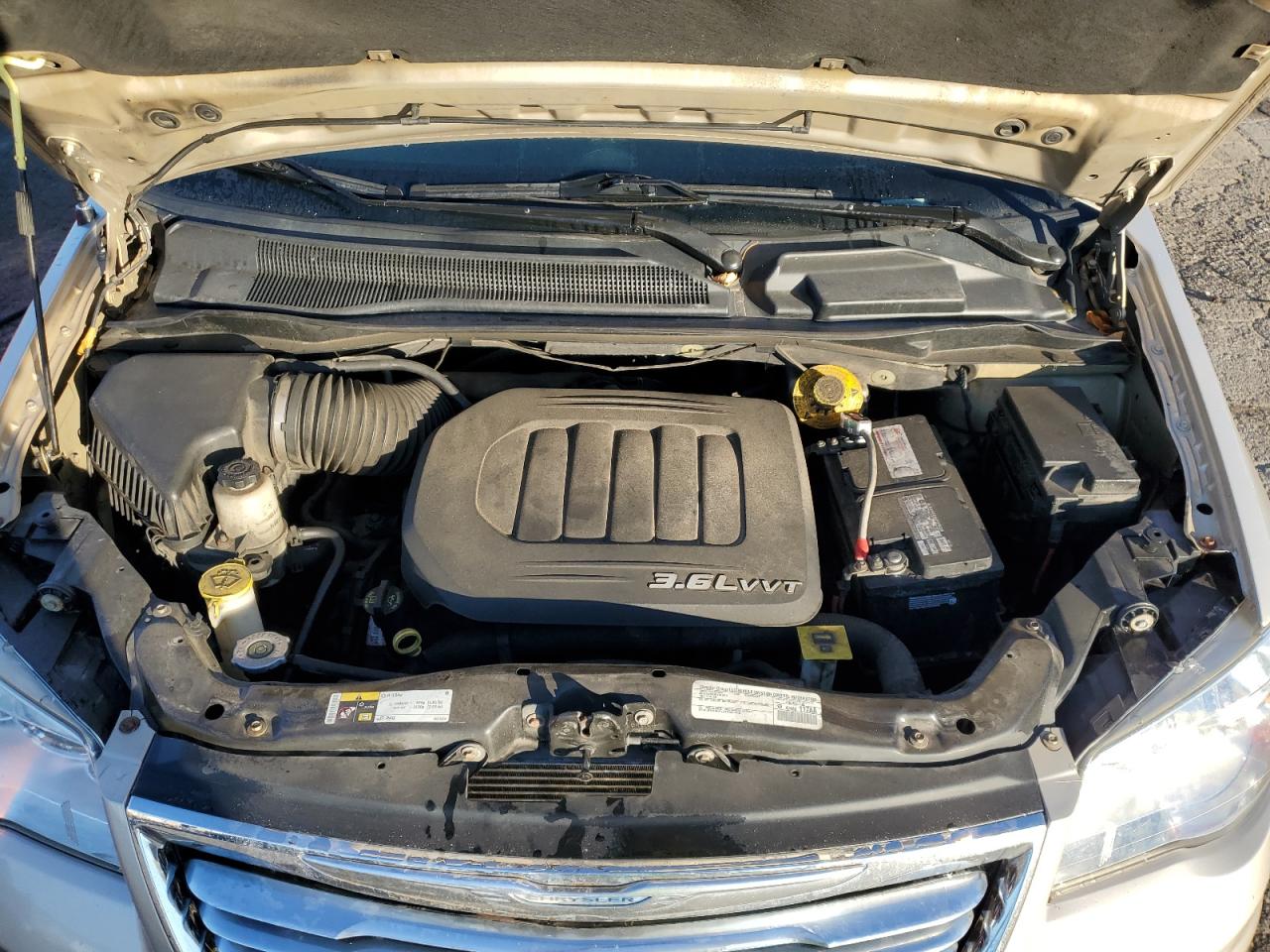 2015 Chrysler Town & Country Touring VIN: 2C4RC1BG0FR587684 Lot: 86069465