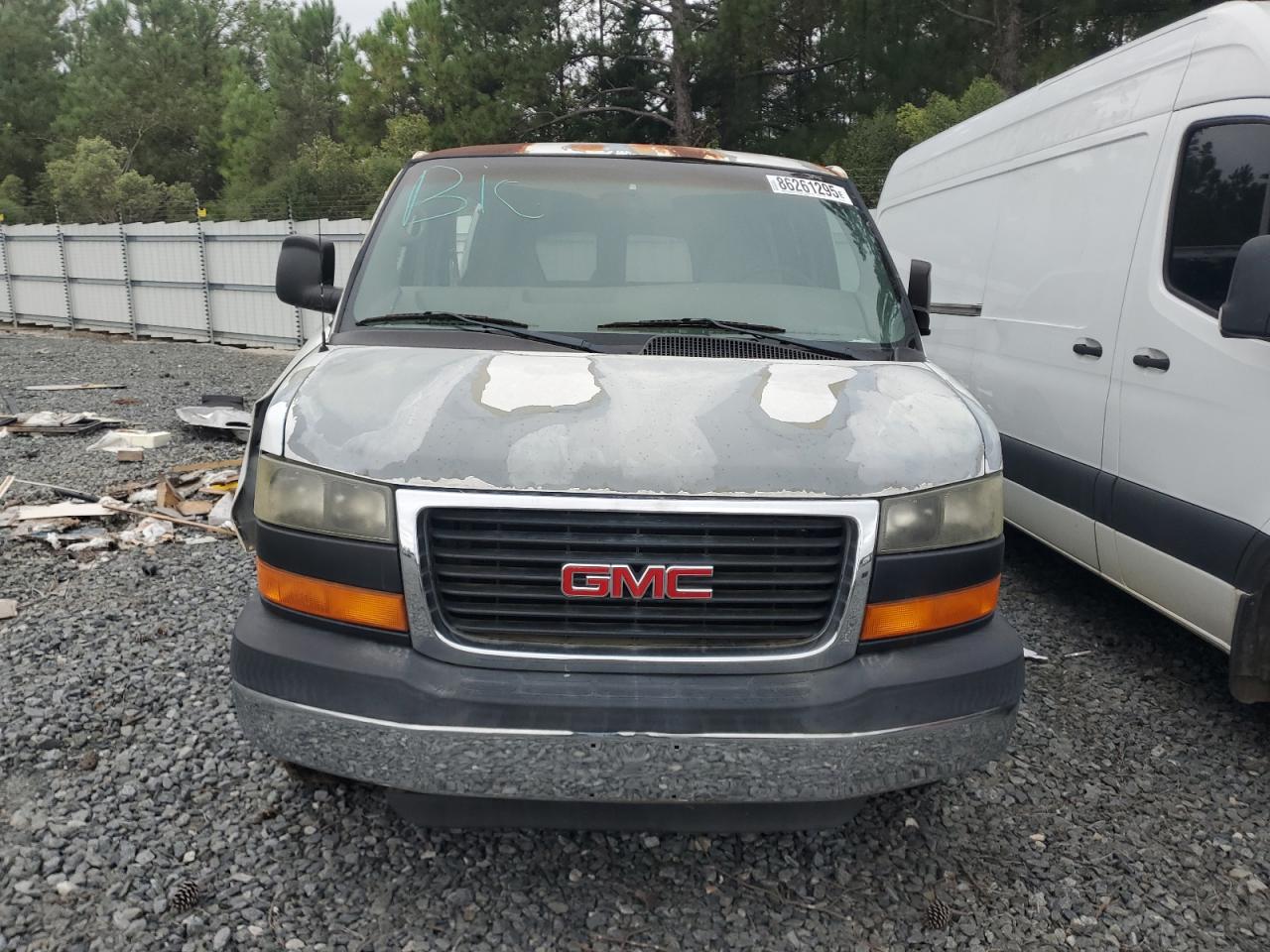 2005 GMC Savana G3500 VIN: 1GJHG39U351145002 Lot: 86261295