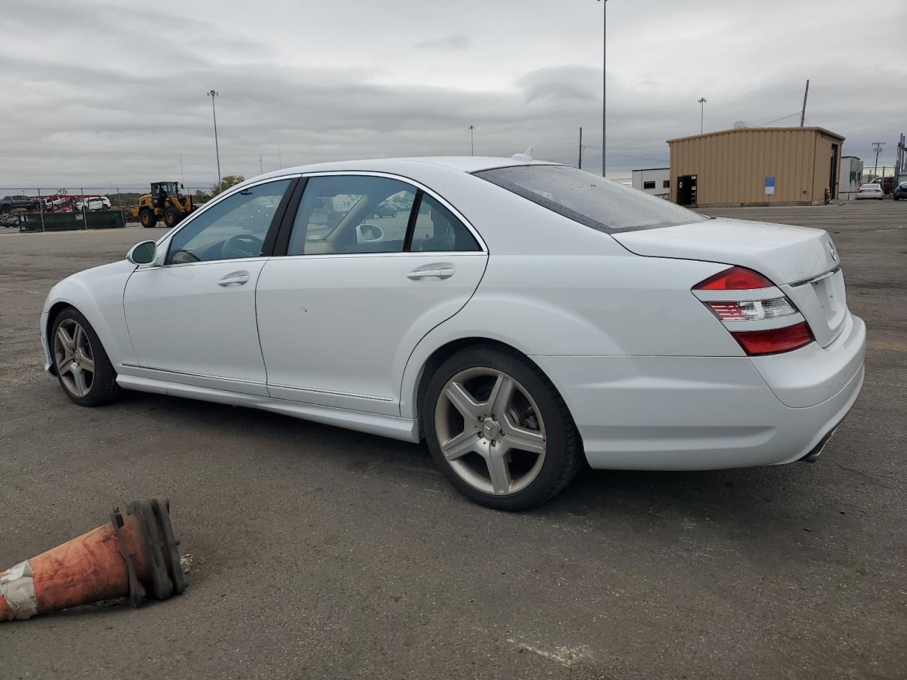 2008 Mercedes-Benz S 550 4Matic white  gas WDDNG86X88A179484 photo #3