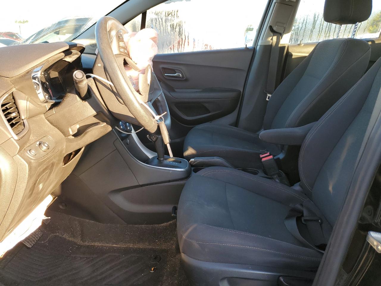 2018 Chevrolet Trax Ls VIN: 3GNCJNSB0JL416387 Lot: 84949275