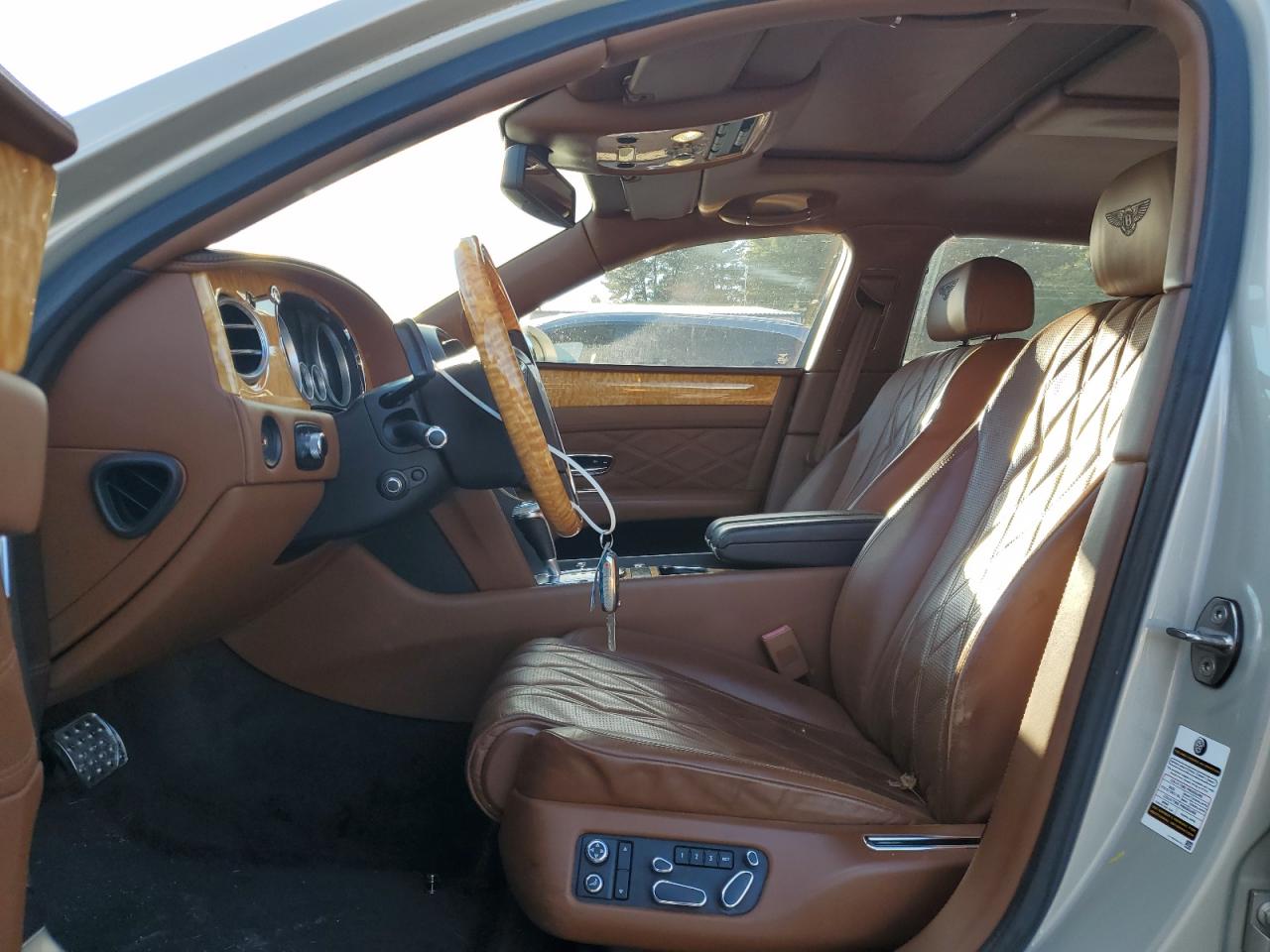 2014 Bentley Flying Spur VIN: SCBEC9ZA0EC090997 Lot: 89831415