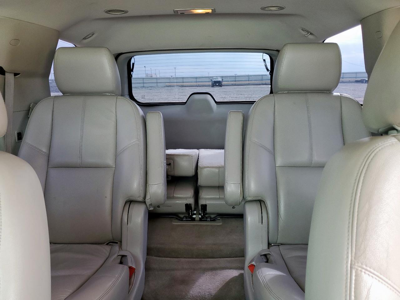 2013 Chevrolet Tahoe K1500 Lt VIN: 1GNSKBE00DR130697 Lot: 82445675